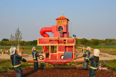 db_bilder/400/hi_feuerwehrspielplatz--20150813-001.png