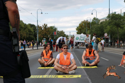 ../db_bilder/400/klimaprotest_wien-lg-20240713-4995.png